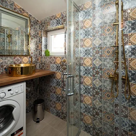 شقة Authentic Design 2bdr Apartment in old town *